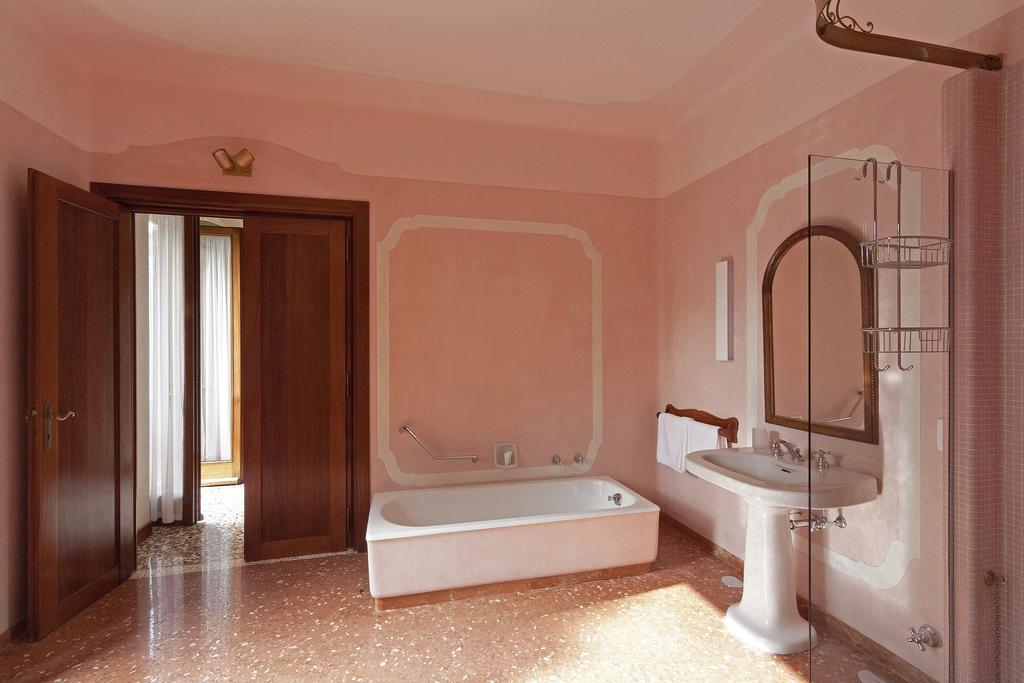 Il Cantelino Padova Bilik gambar