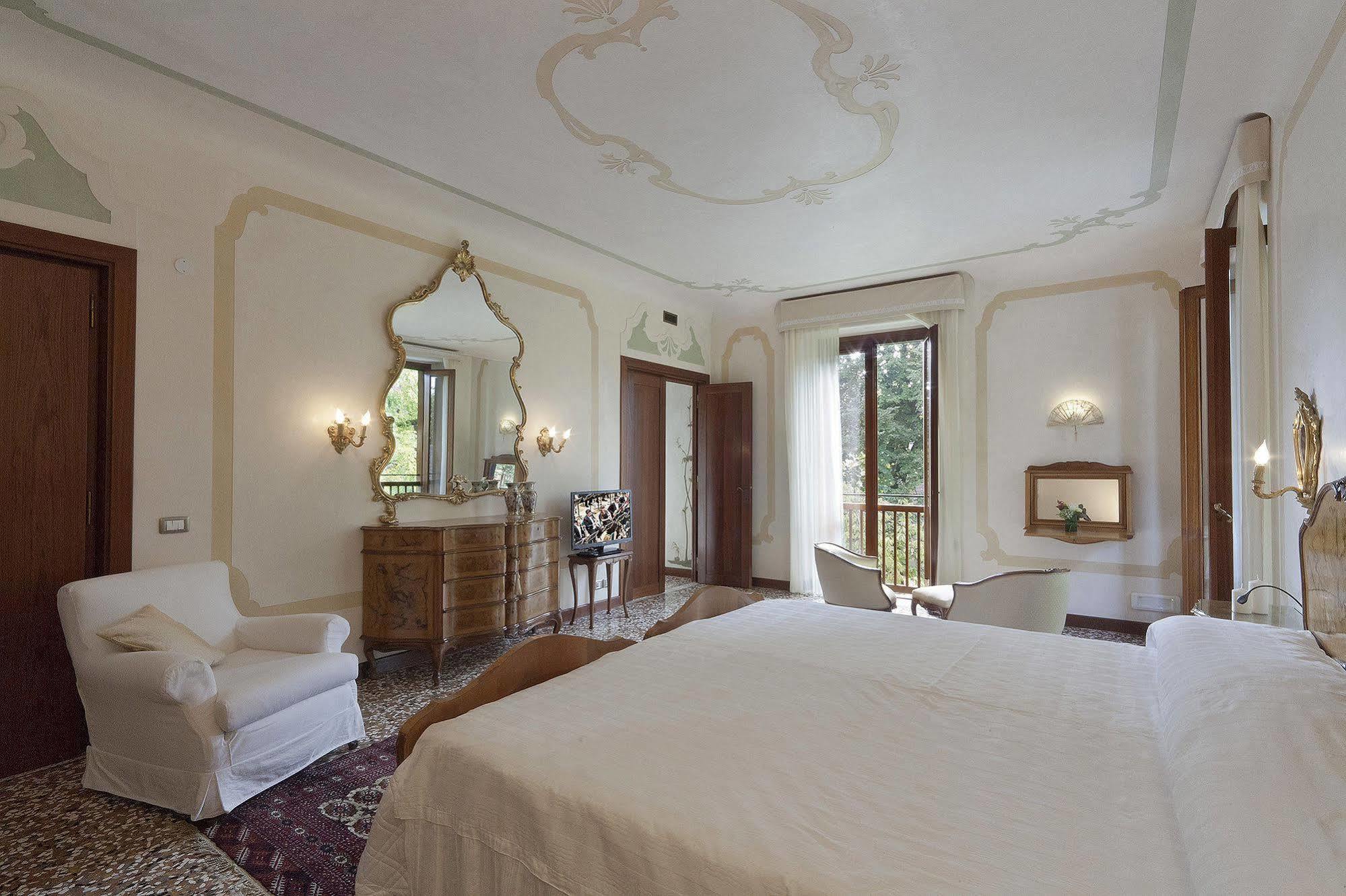 Il Cantelino Padova Luaran gambar
